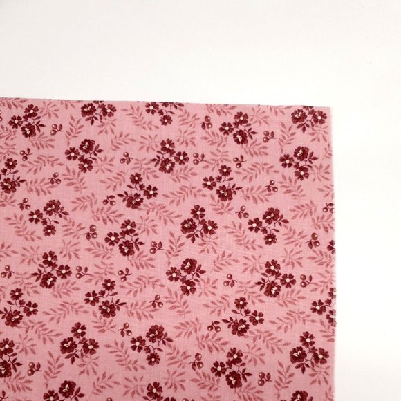 Mini Fern Purple Flower Fat Quarter Fabric 100% Cotton 18" x 21" Minimum Cut 2 - Picture 4 of 6